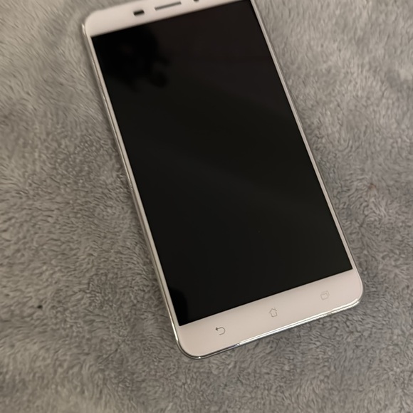 ASUS Z3 Android Phone (UNLOCKED CARRIER) - Picture 9 of 9
